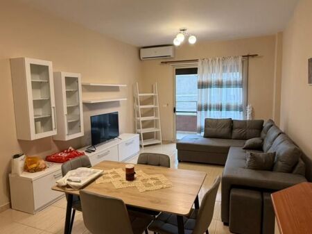 Qera, Apartament 1+1, Rruga e Elbasanit, Tiranë - 700€ | 80 m²