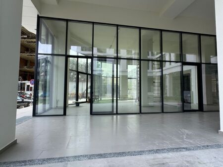 SHOP FOR SALE PARIS MUNICIPALITY