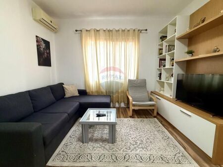 Apartament - Për Shitje - Rruga Ndre Mjeda, Tiranë