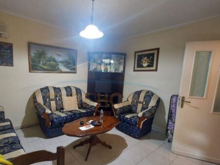 Shitet, Apartament 1+1, Ali Demi, Tiranë.