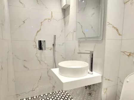 For Rent: 1+1 Apartment 📍Ish Restorant Durrësi – Ring Road – 5th Floor (No Elevator) 🔥 40,000 ALL/Month 🔥 A++ Appliances | Air Conditioning | Quality Installations