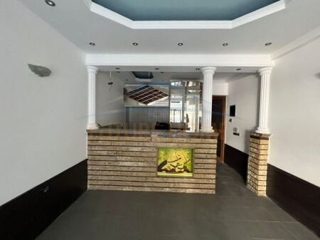 Shitet, Ambjent Biznesi, Rruga "Dritan Hoxha", Tiranë