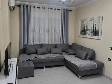 Jepet me qira 2+1+2 ASTIR 560€