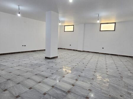 LOCALE COMMERCIALE IN AFFITTO 200M2