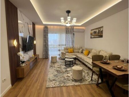 2+1 for sale near Kavajes street