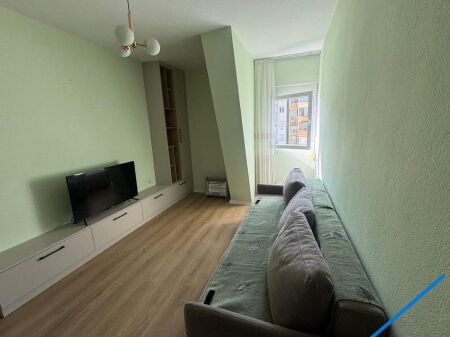 In vendita, Appartamento 2+1+Posto Auto, Via Kavajës, Tirana.