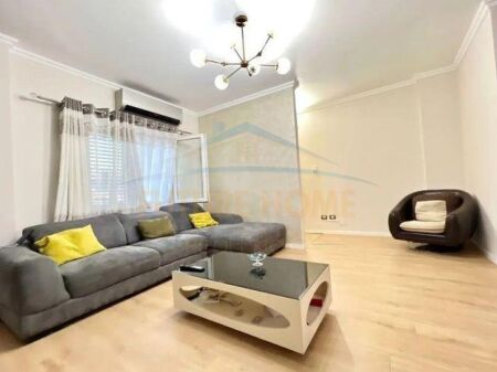 In vendita, Appartamento 2+1, 21 Dicembre