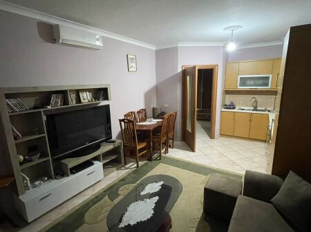 Apartment for rent 1+1 at Kthesa e Kamzës!
