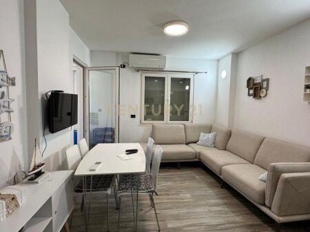 APARTAMENT+PARKIM AFER DETIT TE SHKEMBI I KAVAJES !