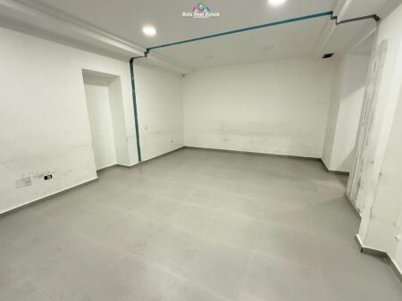 Zyre Me Qera Tek Sheshi Willson (ID BZ2827 ) Tirane