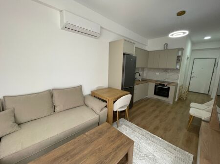 Apartment 1+1 for rent in the Kadiu/Mangalem Complex 450 EURO