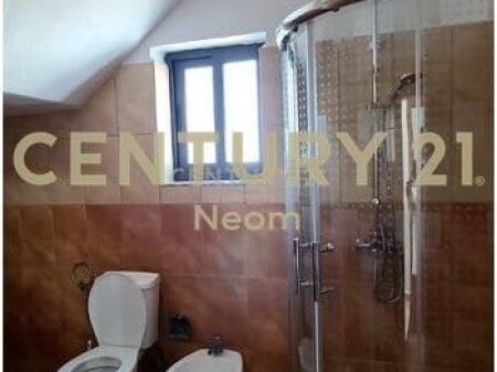 Casa privata 2+1 in affitto in Via Jordan Misja! 650 € /Mese