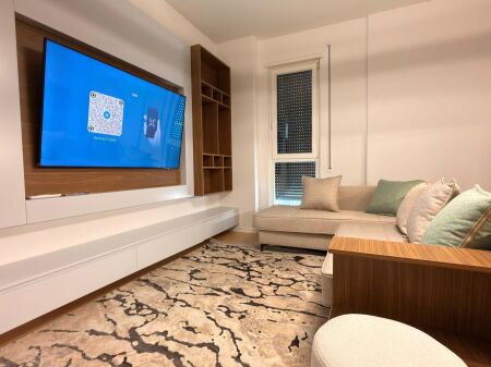 Super apartment with parking space for rent at 5 Maji