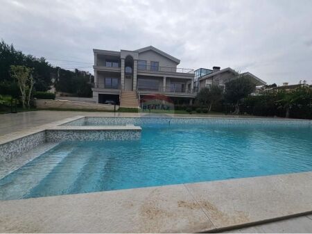 !!!Vilë - Për Qira - Mjull Bathore, Tiranë!!!