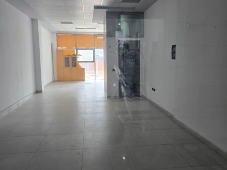 SHOP + GARAGE FOR SALE IN KAMEZ