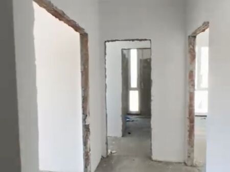 Appartamento in vendita 2+1+2 con balcone – Residenza Relux, Shkozë