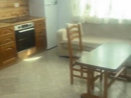 Jepet me qera apartament 2+1+ 2 Ballkon , RRUGA PJETER BUDI, AFER ISH SHKOLLES FLABINA, QYTETIN STUDENTI.