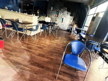 Locale ristorante in affitto, 120 m², 1.000 € a Laprake