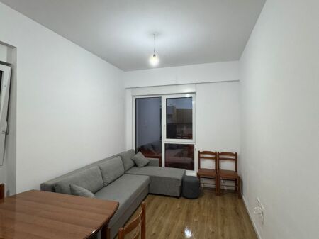 📣 Jepet me qera apartament 1+1 📍 Adresa: Oxa Fresk💶 Çmimi: 40,000 lekë / muaj