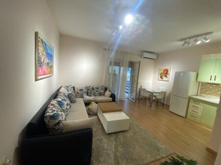 In affitto 2+1+2+parcheggio Giardino Zoologico 720€