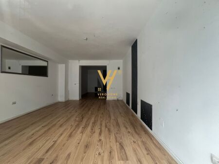 JEPET DYQAN 50 M2 ME QIRA TE STADIUMI DINAMO 70.000 LEKE