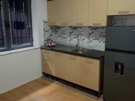 APARTAMENT/ZYRE 1+1 PËR QIRA | RRUGA E DURRËSIT