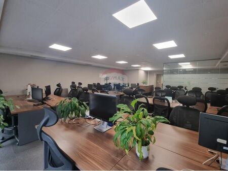 ZYRE PER QIRA TE LIBRI UNIVERSITAR!