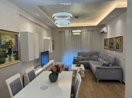 Apartament 2+1 Me Qera Tek Rruga e Kavajes (ID B2201273) Tirane.