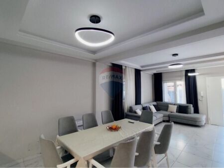 Affittasi (2+1) più posto auto, Selitë