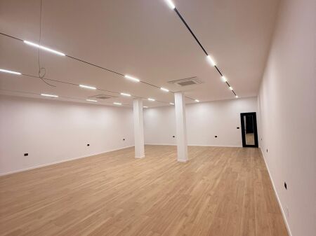 AMBIENT BISNESI ME QIRA, VLORE