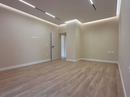 Ambient zyre me qera te RTSH/Coin