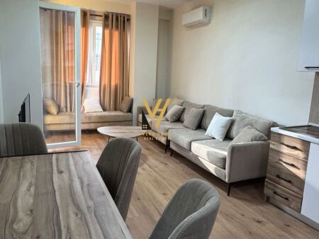 JEPET APARTAMENT 1+1 ME QIRA TE GRAND GALLERY, YZBERISHT 55.000 LEKE