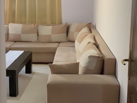 Selitë e vogël (vicino al mercato alimentare) - Appartamento 2+1 in affitto !