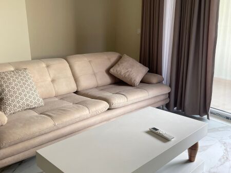 Affittasi appartamento 1+1 super arredamento nuovo zona Americana 2 vicino alla Scuola Unita vicino alla Facoltà di Medicina ecc