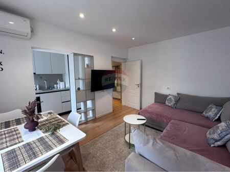 Apartament - Për Qira - Myslym Shyri, Tiranë