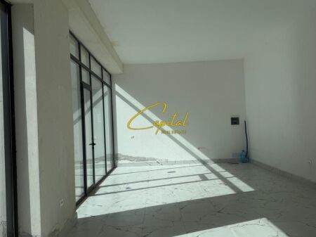 DYQAN ME QIRA 58 M2 QENDER 1.740 EURO