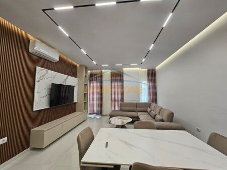 Qera, Apartament 1+1, Zogu Zi, Tiranë