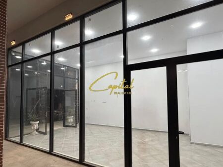BUSINESS PREMISES FOR RENT 74 M2 PAZARI I RI 700 EURO