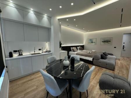 Garsoniere per shitje te Sheshi Wilson