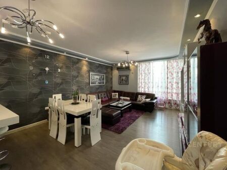 Shitet Apartament 2+1 në Yzberisht