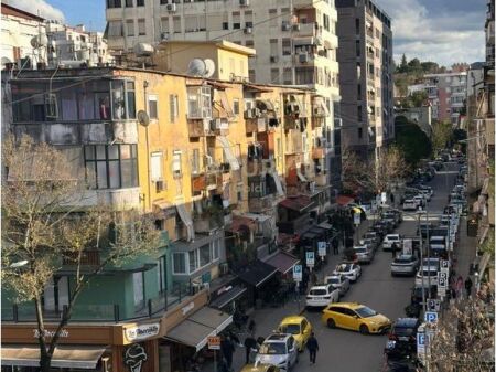 JEPET ME QIRA APARTAMENT 2+1 TEK ISH BLLOKU PRANE LIBRIT UNIVERSITAR !