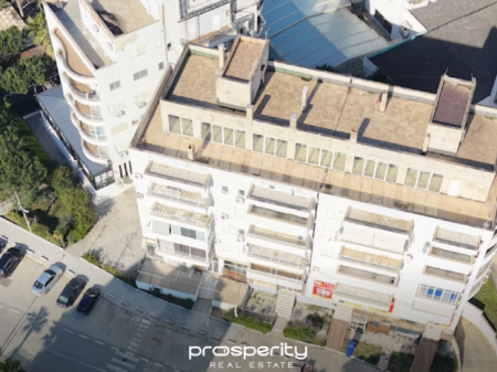 Apartment for sale near the sea