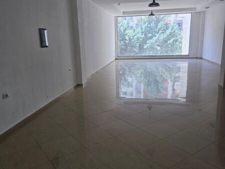 Business premises for rent opposite Delijorgji Complex