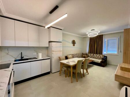 Affitto, Appartamento 2+1+Posto auto, Univers City, QTU, Tirana