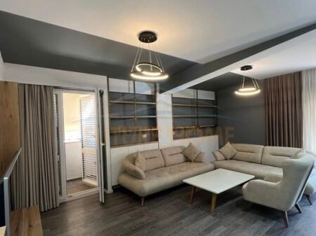 Rent, Apartment 3+1+2 + Parking Spot, Bill Clinton Street, Tirana