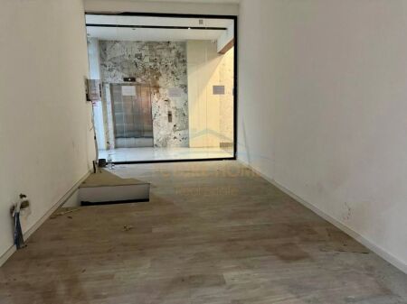 Rent, Business premises, Garden Building, 21 Dhjetori, Tirane