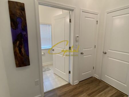 OFFICE FOR RENT 136 M2 21 DECEMBER 700 EURO