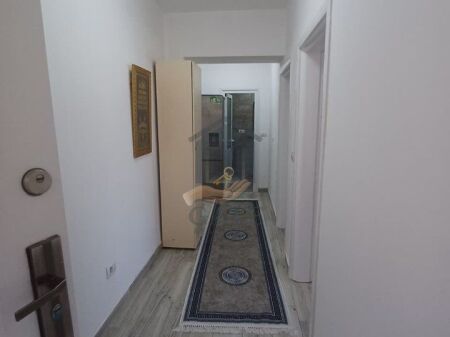 Jepet me qira apartament 2+1 – Cezma Ferres, Durrës