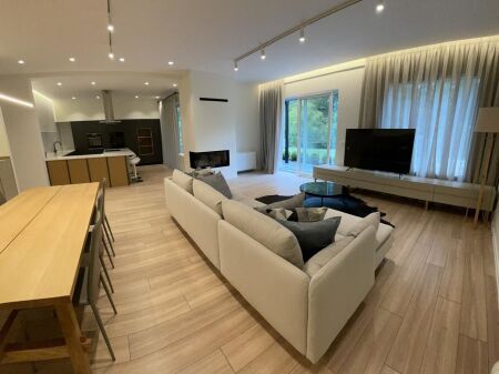 Shitet Vilë moderne nëEllysium Residence, pranë TEG