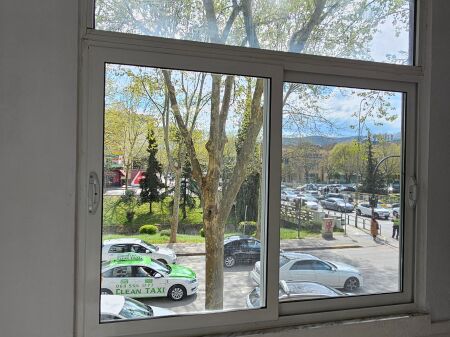 Apartament 2+1 me Qira – Kryqëzimi i Vasil Shantos, Tiranë | 64 m² | I Rinovuar